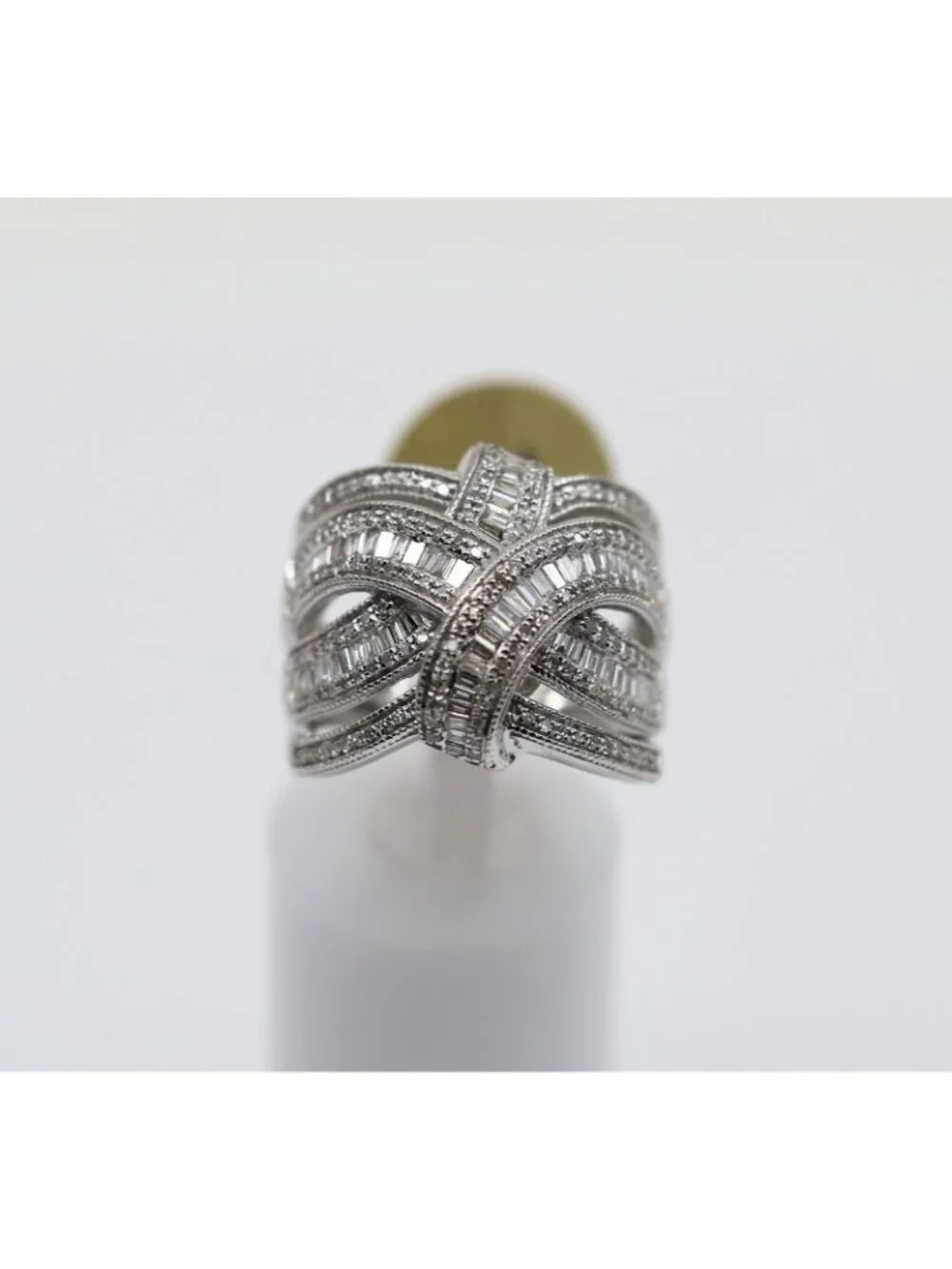 EFFY 14K White Gold 2.00ct Round Baguette Diamond Woven Crossover Ring - Size 7